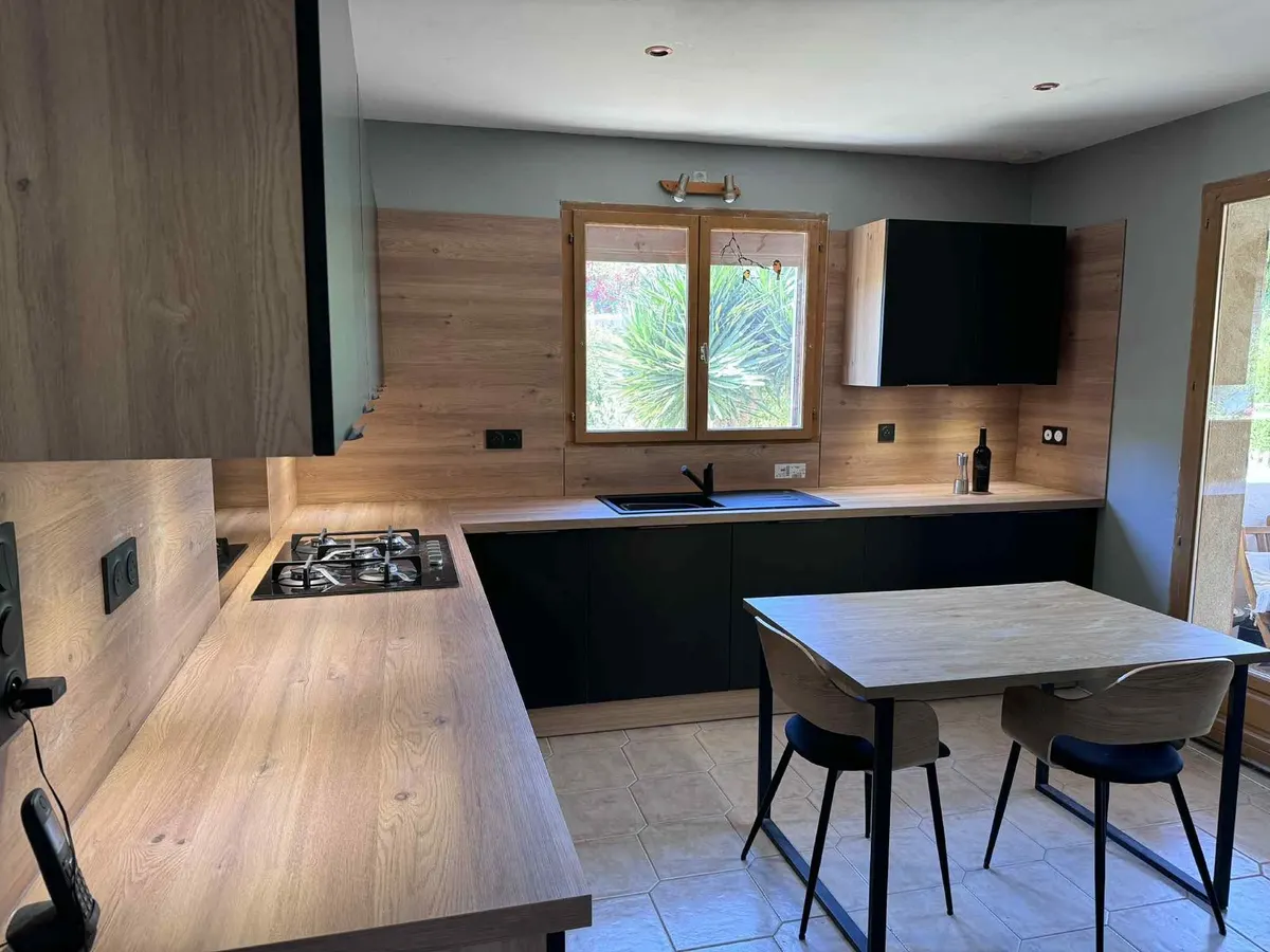Installation électrique d'une cuisine par un électricien à Carcassonne